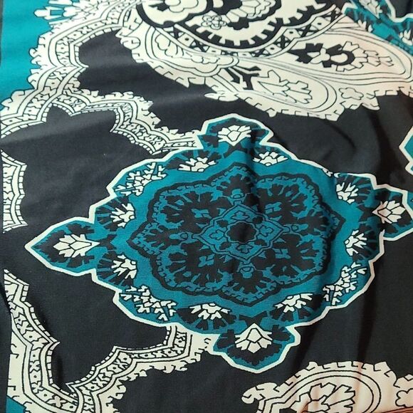 Maria Gabrielle woman's 2X tunic top - Picture 5 of 8